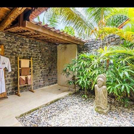 Louka Beach Bali 提安亚尔 外观 照片