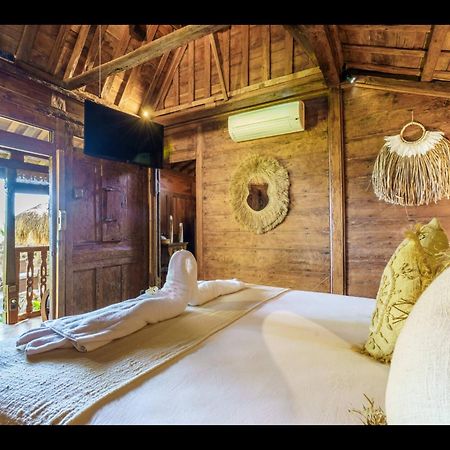 Louka Beach Bali 提安亚尔 外观 照片