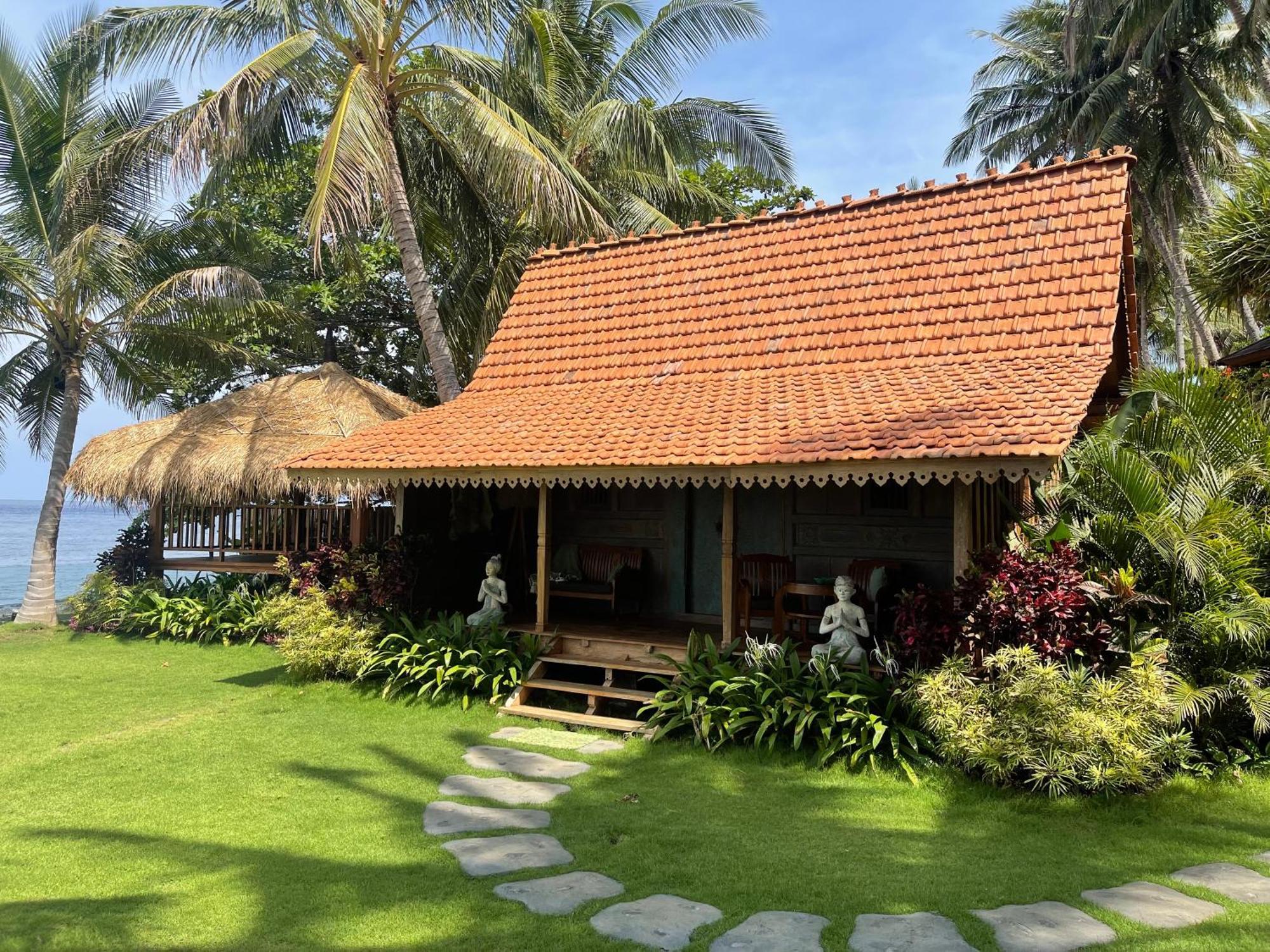 Louka Beach Bali 提安亚尔 外观 照片