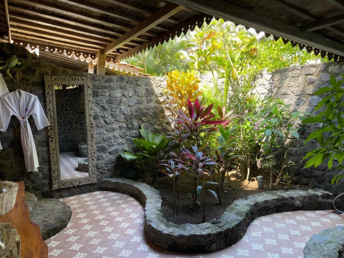 Louka Beach Bali 提安亚尔 外观 照片