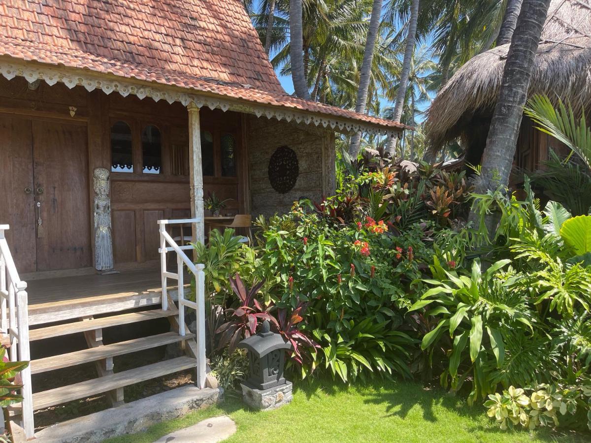 Louka Beach Bali 提安亚尔 外观 照片