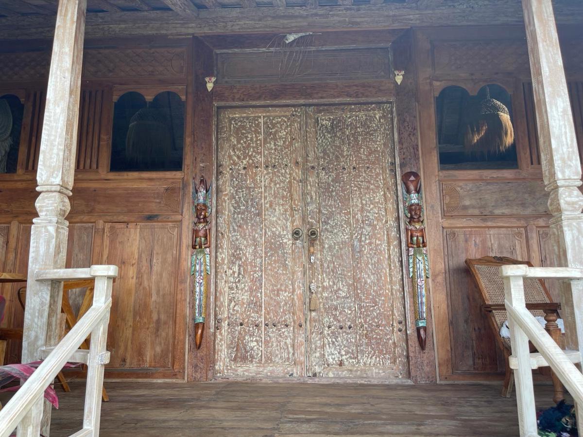Louka Beach Bali 提安亚尔 外观 照片