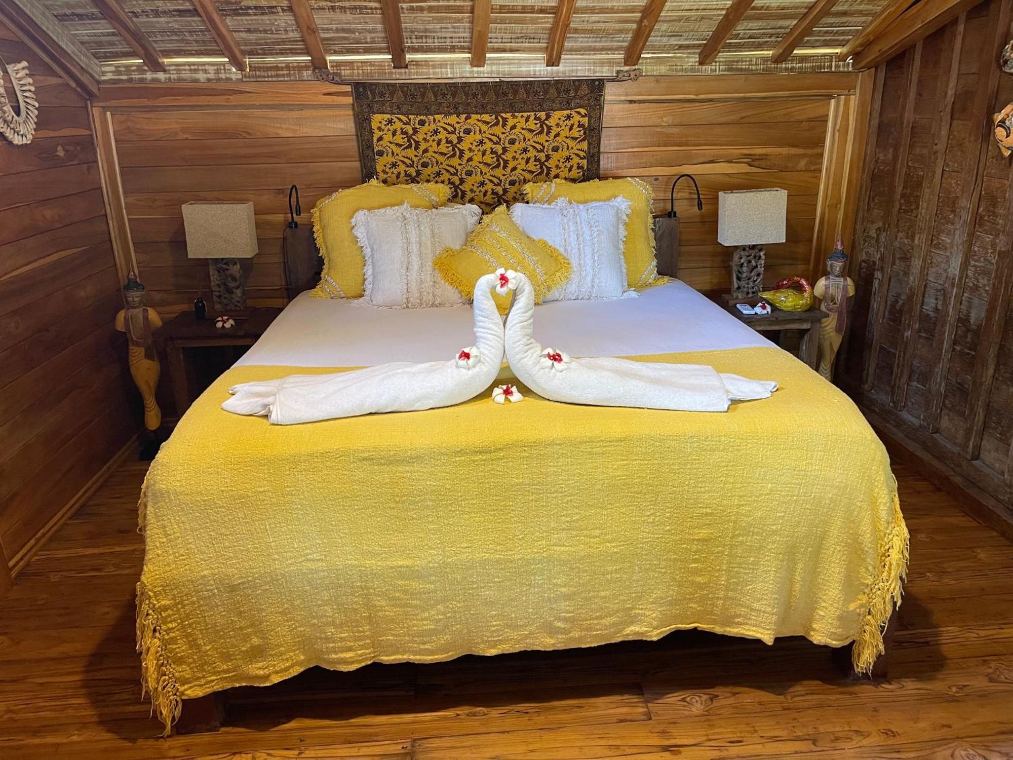 Louka Beach Bali 提安亚尔 外观 照片