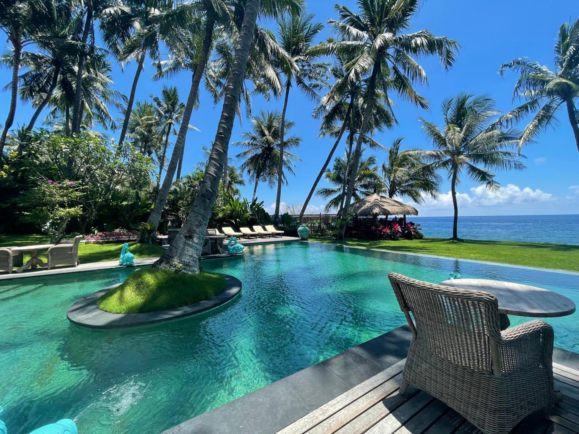 Louka Beach Bali 提安亚尔 外观 照片